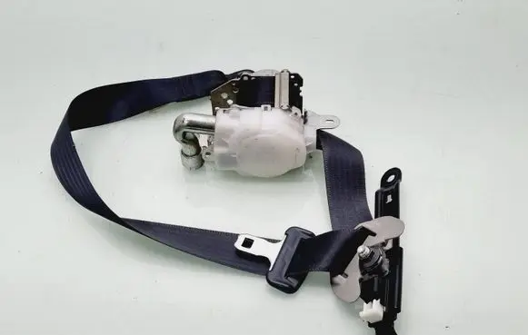 Toyota RAV 4 (XA30) Front seatbelt J082531