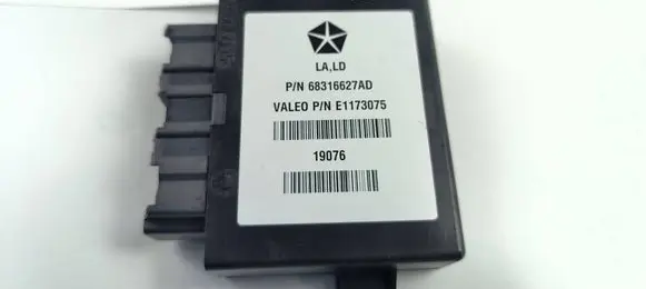 Dodge Challenger Parking PDC control unit/module 68316627AD