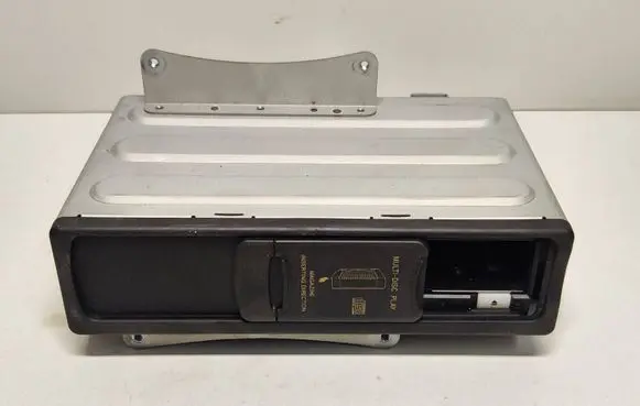 Lexus ES 250 - 300 - 330 CD/DVD changer 8627033090 BE011881 CDXM8067ZT