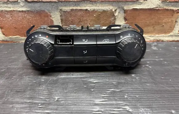 Mercedes-Benz Vito Viano W447 Climate control unit A4479005511 A4479019603 5HB01153023