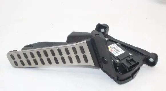KIA Optima Accelerator throttle pedal 327262T900