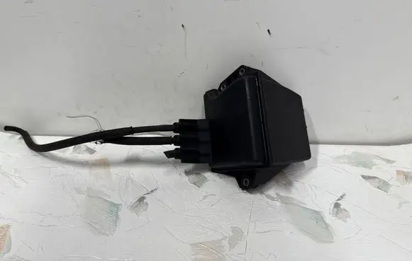 Mercedes-Benz Sprinter W906 Vacuum air tank A6510700668 446447601
