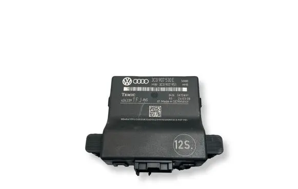 Volkswagen PASSAT B6 Gateway control module 3C0907530E 404339 3C0907951