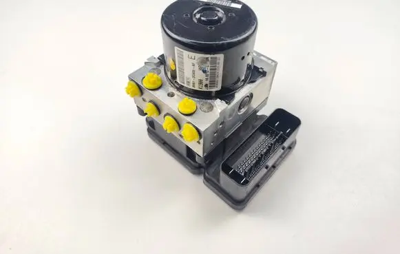 Mazda 3 II ABS Pump 8V612C405AF 10096101113 10021204244