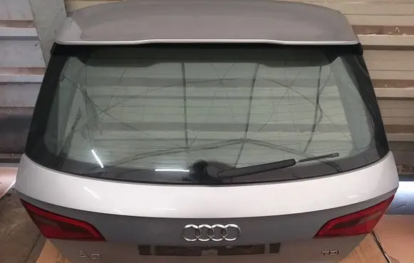 Tailgate/trunk/boot lid