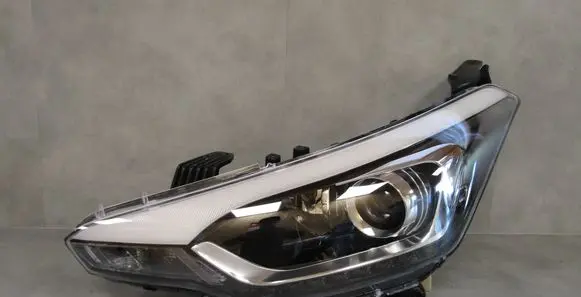 Hyundai i20 (GB IB) Headlight/headlamp 92101C8200 0678011214001091 01048299900010