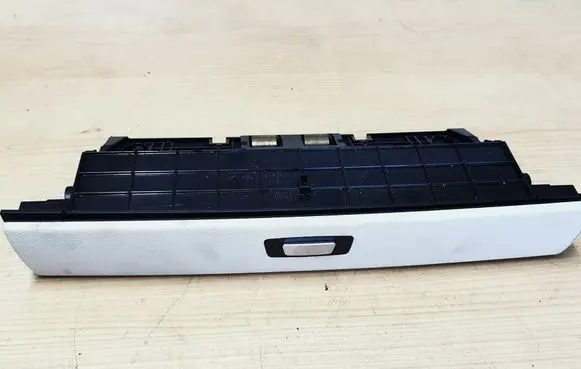 BMW 5 GT F07 Glove box 9199118 22167210