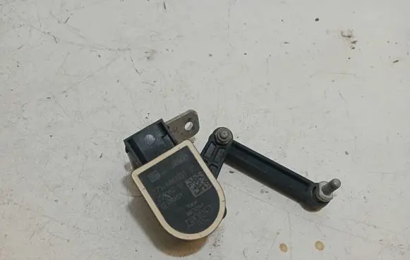 BMW 6 F06 Gran coupe Rear air suspension level height sensor 6861351 ABE52149 25916010