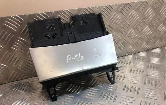 Ashtray (front)