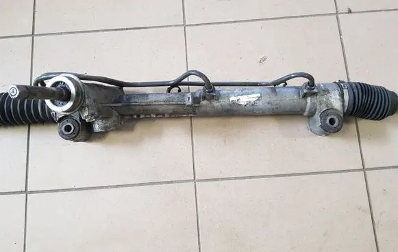Opel Astra H Steering rack