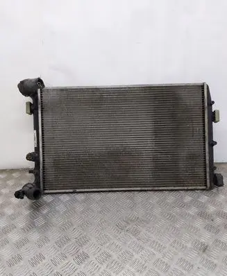 Skoda Fabia Mk1 (6Y) Coolant radiator 6Q0121253R