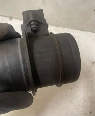 Porsche Cayenne (9PA) Mass air flow meter 07C906461 0280218071