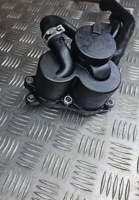 Mercedes-Benz A W168 Breather valve A6680100062 1928404700 0928400503