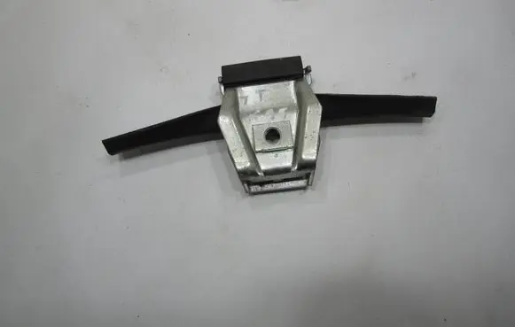 Audi TT TTS Mk2 Glass fitting brackets 