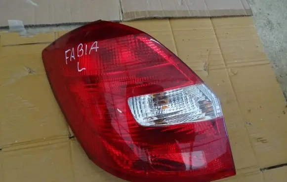 Skoda Fabia Mk2 (5J) Rear/tail lights