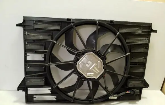 Audi e-tron Radiator cooling fan shroud 8W0121003B 0130707410 8W0959455T