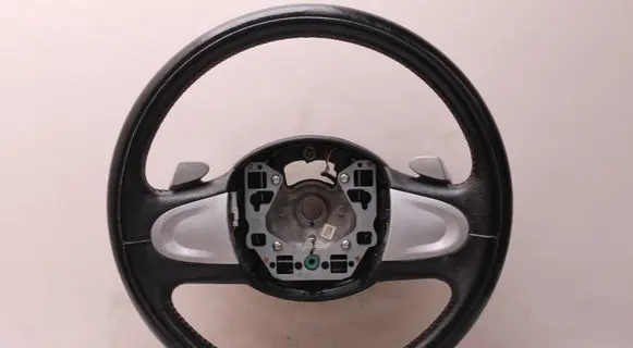 Mini One - Cooper Coupe R56 Steering wheel