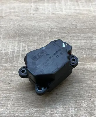 Volvo V50 Air flap motor/actuator 4N5H19E616AC