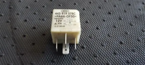 Audi A6 S6 C5 4B Other relay 443919578C 15.2100.00