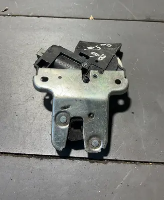 Audi A6 S6 C6 4F Tailgate/trunk/boot lock/catch/latch 4f5827505