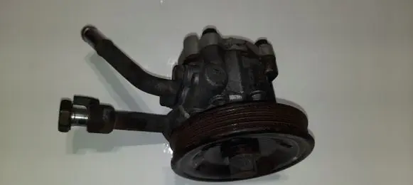 Nissan Navara D40 Power steering pump mounting bracket 87326DS0456