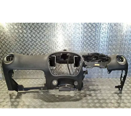 Nissan Juke I F15 Dashboard 6810100B17 682001KN0A