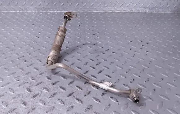 BMW 1 F40 Turbo turbocharger oiling pipe/hose 8629959