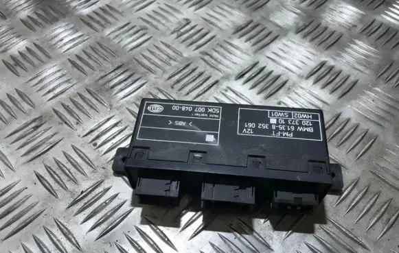 BMW 5 E39 Other control units/modules 61358352061 61.35-8352061