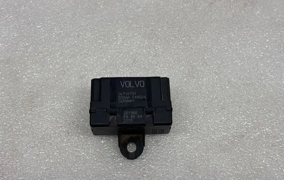 Volvo XC70 Seat heating relay 30710791 201900
