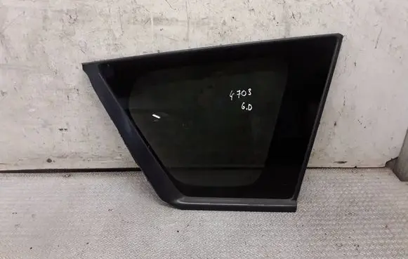 Mitsubishi Outlander Rear side window