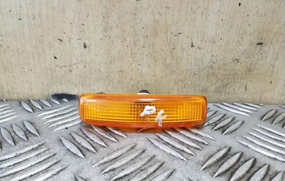 Land Rover Discovery 3 - LR3 Front fender indicator light 5H2213K309A