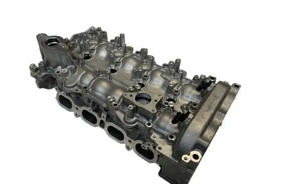 Mercedes-Benz A W176 Engine head A1330100030 A1330160005 1330100030