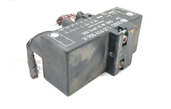 Audi A3 S3 8L Fan control module 1J0919506K