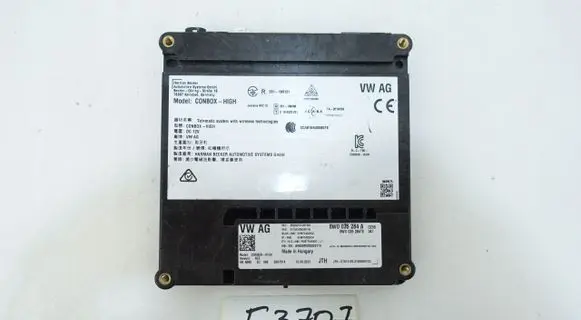 Audi A3 S3 8V Gateway control module 8W0035284A