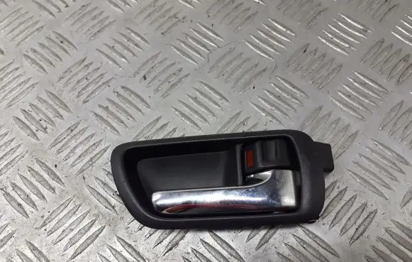 Toyota Corolla Verso E121 Rear door interior handle trim 69205-0F010