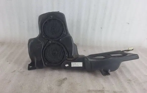 Audi A6 S6 C5 4B Subwoofer speaker 4B5035382A 2651007