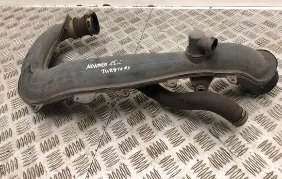Ford Mondeo MK V Turbo air intake inlet pipe/hose DS739C623GG