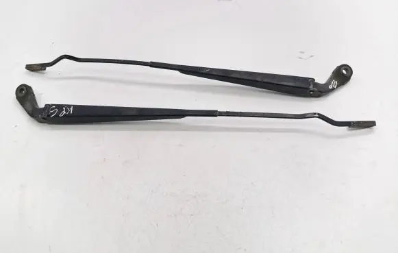 Chrysler Voyager Windshield/front glass wiper blade 04717365B 23109768