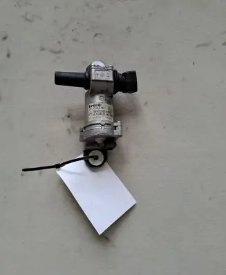 Mercedes-Benz ML W163 Vent window/glass motor A1638201342