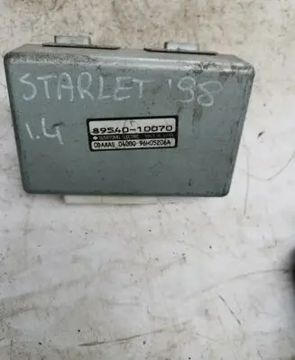 Toyota Starlet (P90) V Engine control unit/module 8954010070