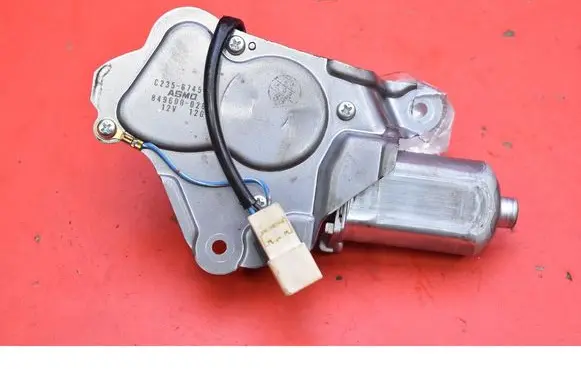 Mazda MX-5 NC Miata Rear window wiper motor C235-67450