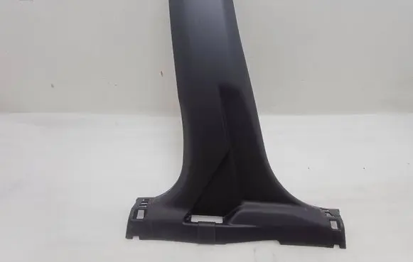 Nissan X-Trail T32 (B) pillar trim (bottom) 76916