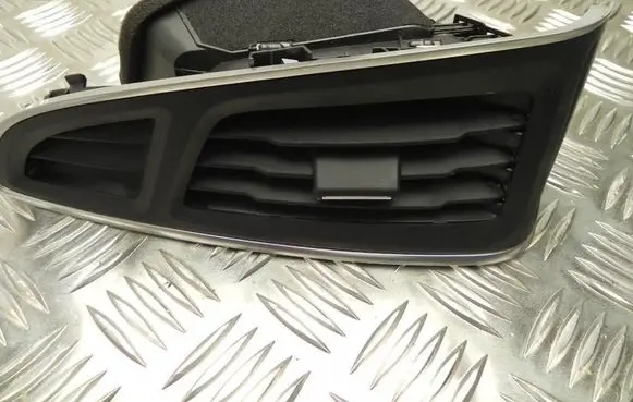 Ford Focus Rear air vent grill BM51A018B09CF3JA6 I7862