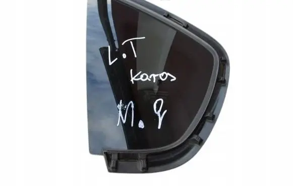 Maserati Quattroporte Rear side window