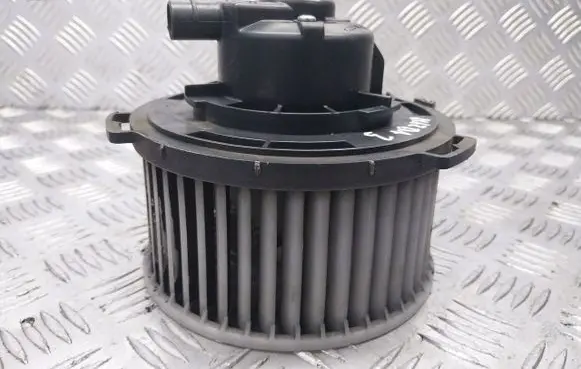 Mazda 3 I Front door blower motor 894000-0270