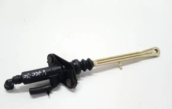 Volvo XC70 Clutch master cylinder 30651400