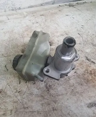 Mercedes-Benz Vaneo W414 Master brake cylinder