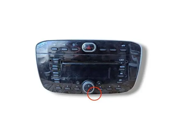 Radio/CD/DVD/GPS head unit