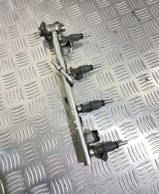 Fuel injectors set