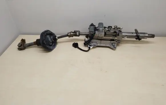 Steering wheel axle set
